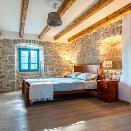 Rustic Lusa Villa Bajcici